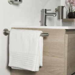 Rabatt 🎁 Tiger Boston Teleskop-Handtuchhalter Edelstahl Gebürstet, 304230946 😍 -Tiger Verkäufe unnamed file 195